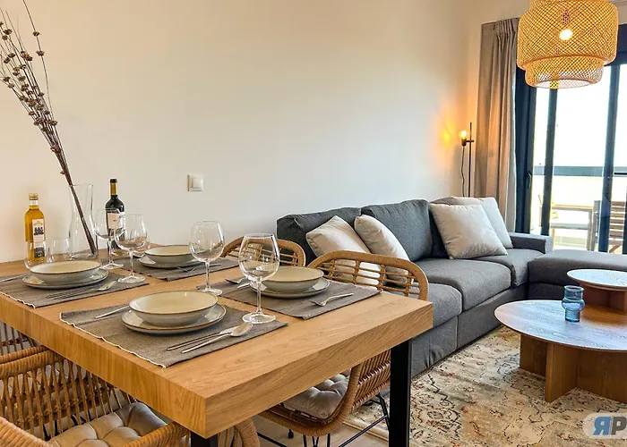 Con Terraza Y Con Vista Al Mar 012 *