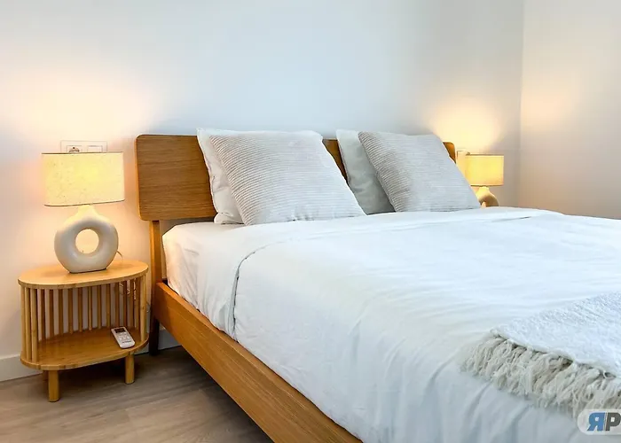 Con Terraza Y Con Vista Al Mar 012